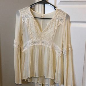 Hollister cream blouse